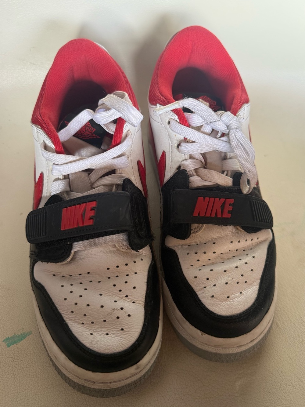 Nike Jordan Kids Low-Top Sneakers in White, Black & Red